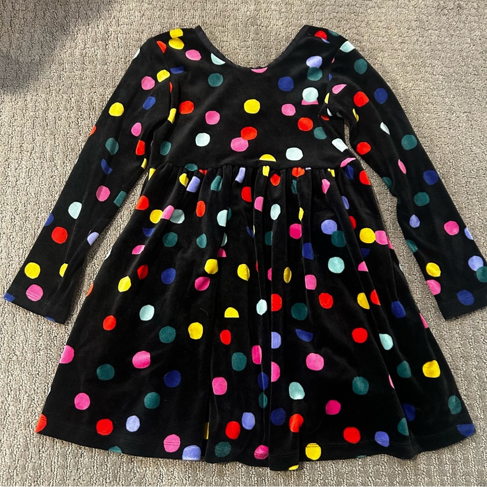 Beautifully soft velour Hanna Andersson Skater dress. EUC! Size 5.